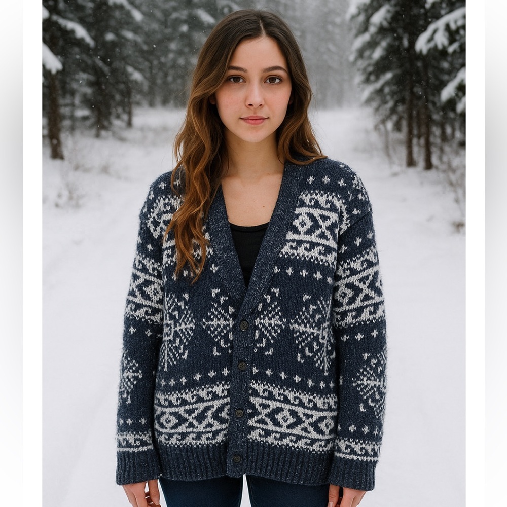 Vintage Fair Isle Cowichan style Ski Apres Ski Cardigan Wool Blend Sweater 90’s